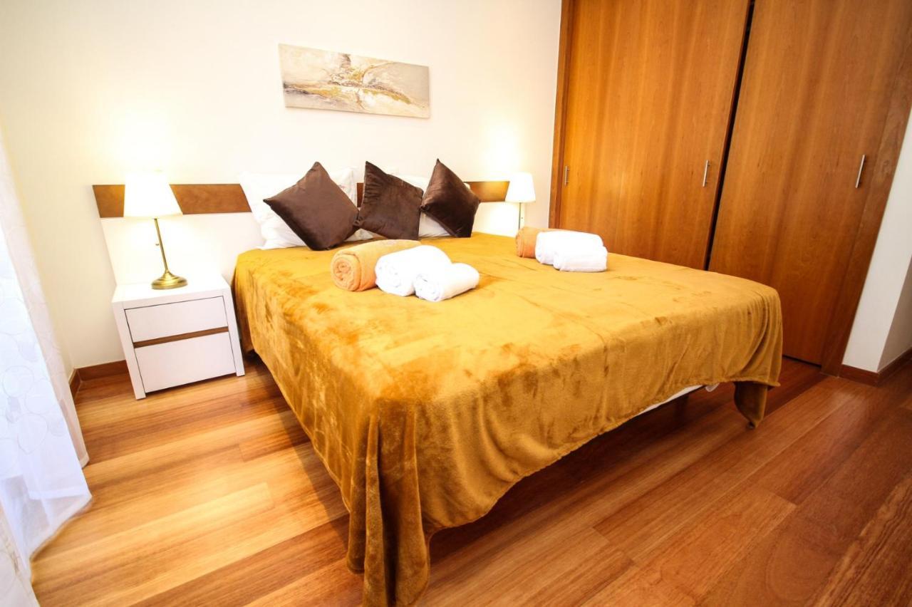 Luxury Apartment - T2 Vue Sur Piscine - Praia Da Luz ภายนอก รูปภาพ